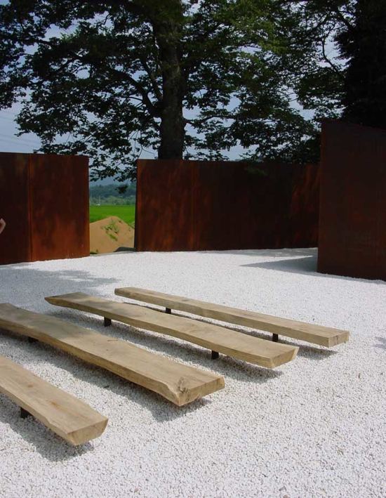 outdoor courtyard benches