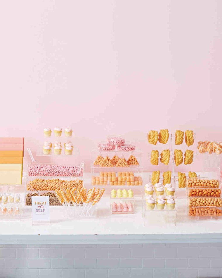 Bar-a-candy-decoration-candy-bar-wedding-salmon-pink-orange-ecru