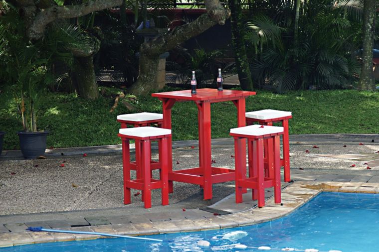 poolside garden bar