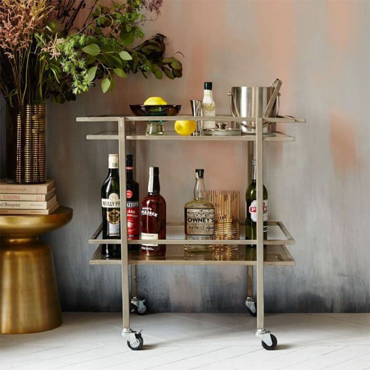 lounge bar small-space-serving-metal