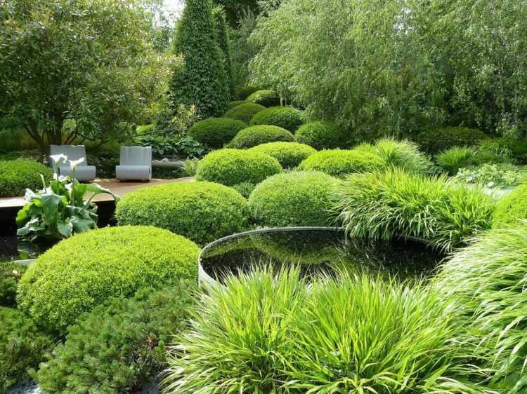 garden pond round shape