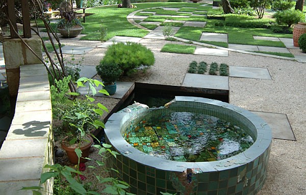 round pool water garden deco