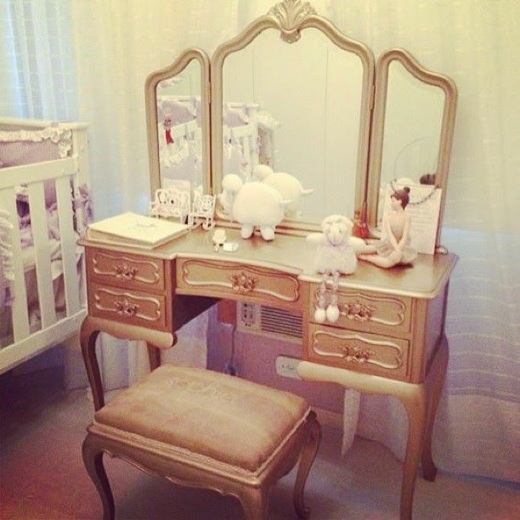 beautiful vanity furniture gilded Louis XVI style