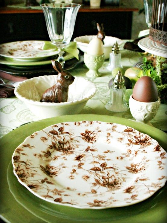 beautiful green easter table decoration