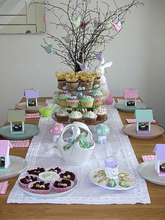 beautiful deco table easter pastries