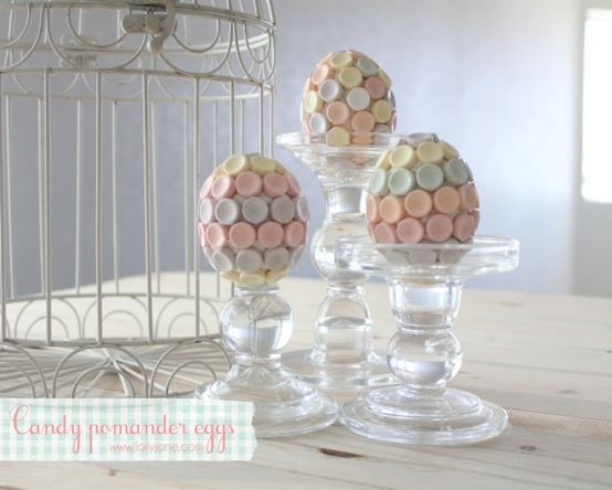 bowls glass eggs deco table