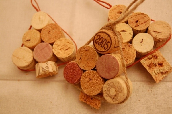 cork stopper decoration-Christmas-DIY-ideas-friendly-fir-decorative