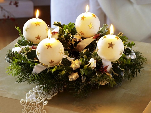 christmas round candles in white