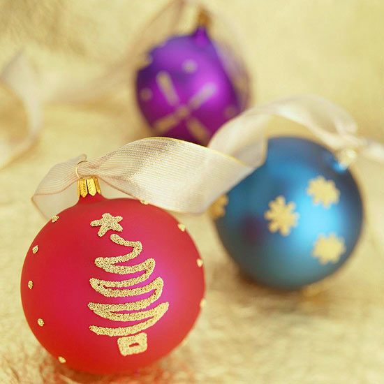 Christmas balls decorating ideas kids glitter glitter