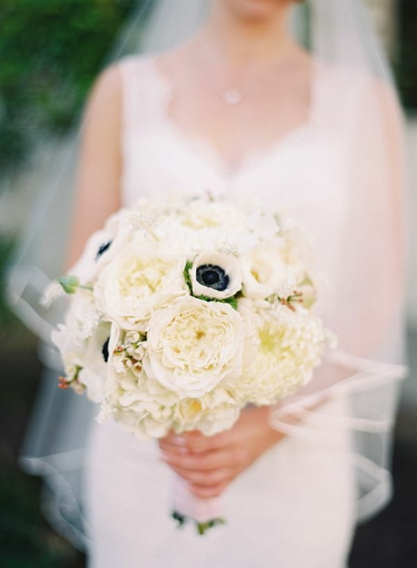 white bouquet composed roses