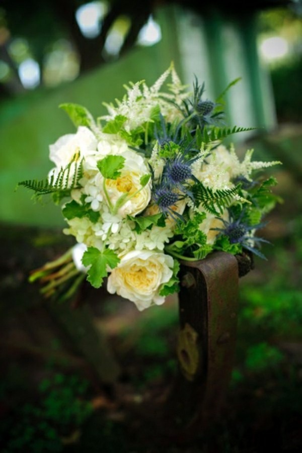 bouquet white green original elegant wedding deco