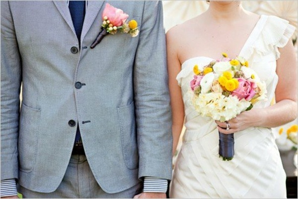 bridal bouquet boutonnieres