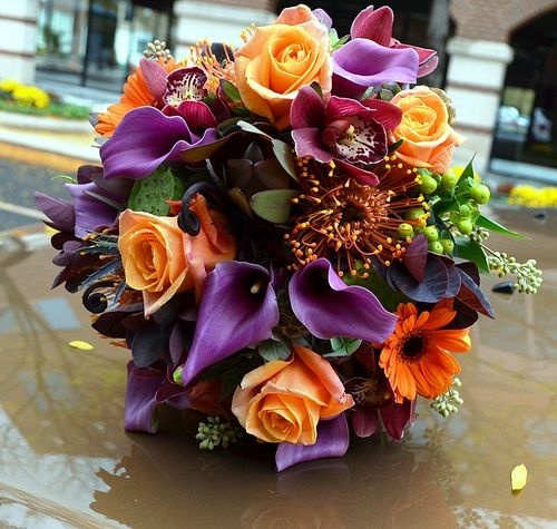 wedding bouquet different colors flowers