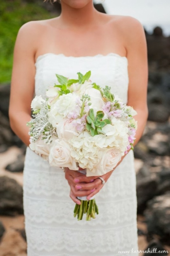 white green wedding bouquet