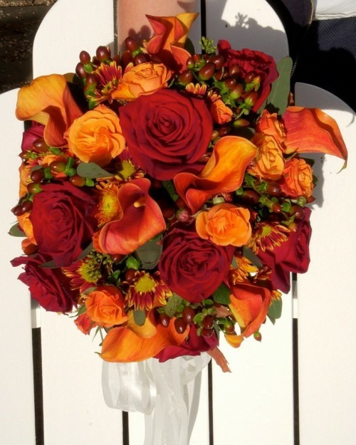 red orange wedding bouquet