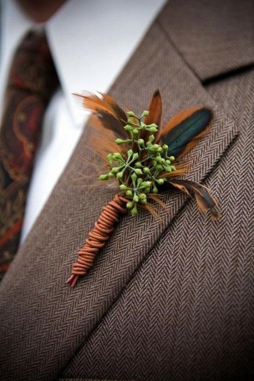 buttonhole deco brown feathers