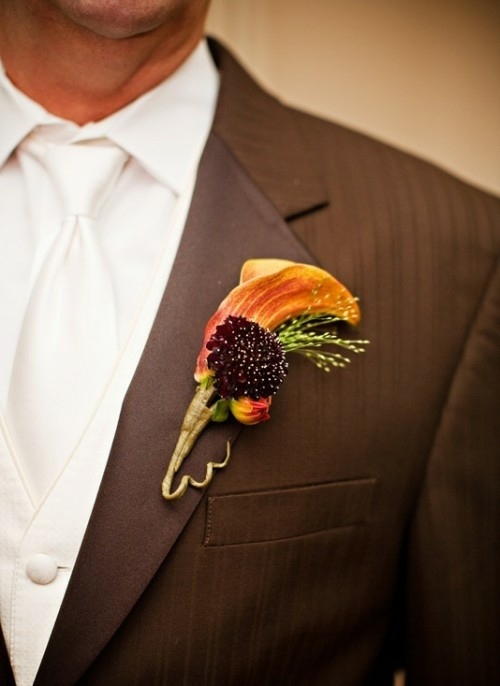 interesting buttonhole idea