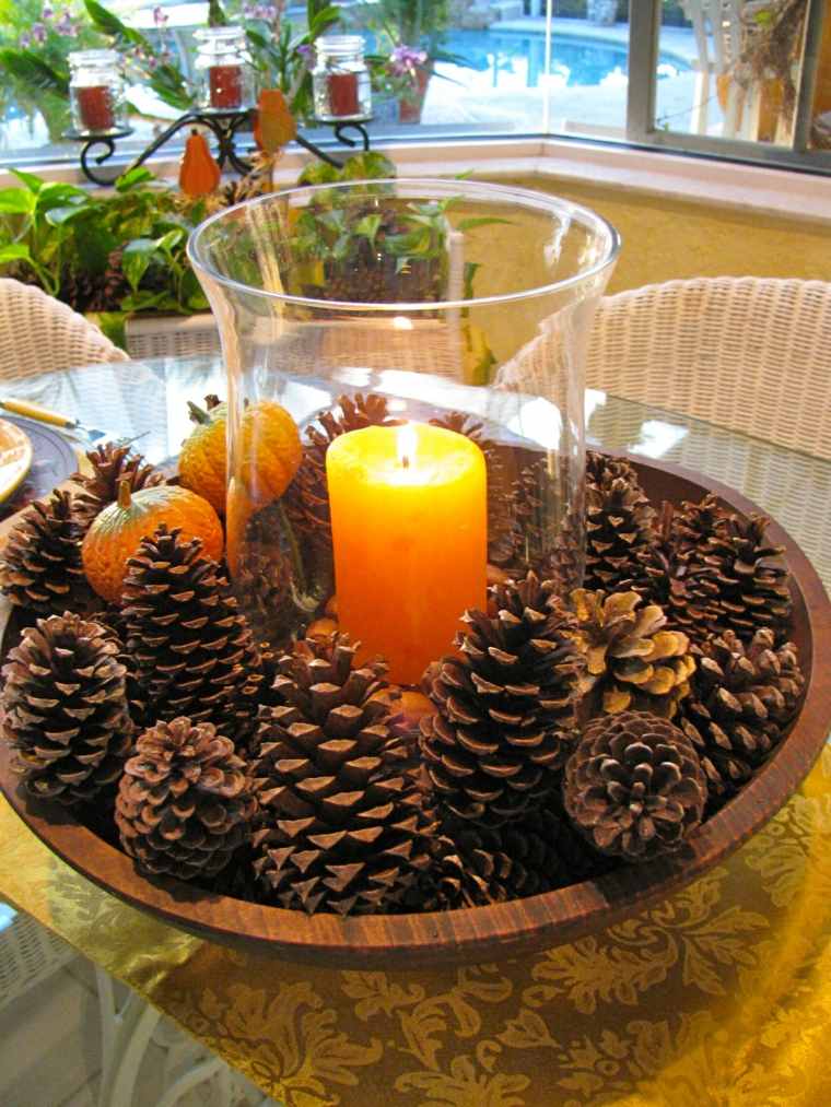 deco bord efterår idé pinecones stearinlys græskar