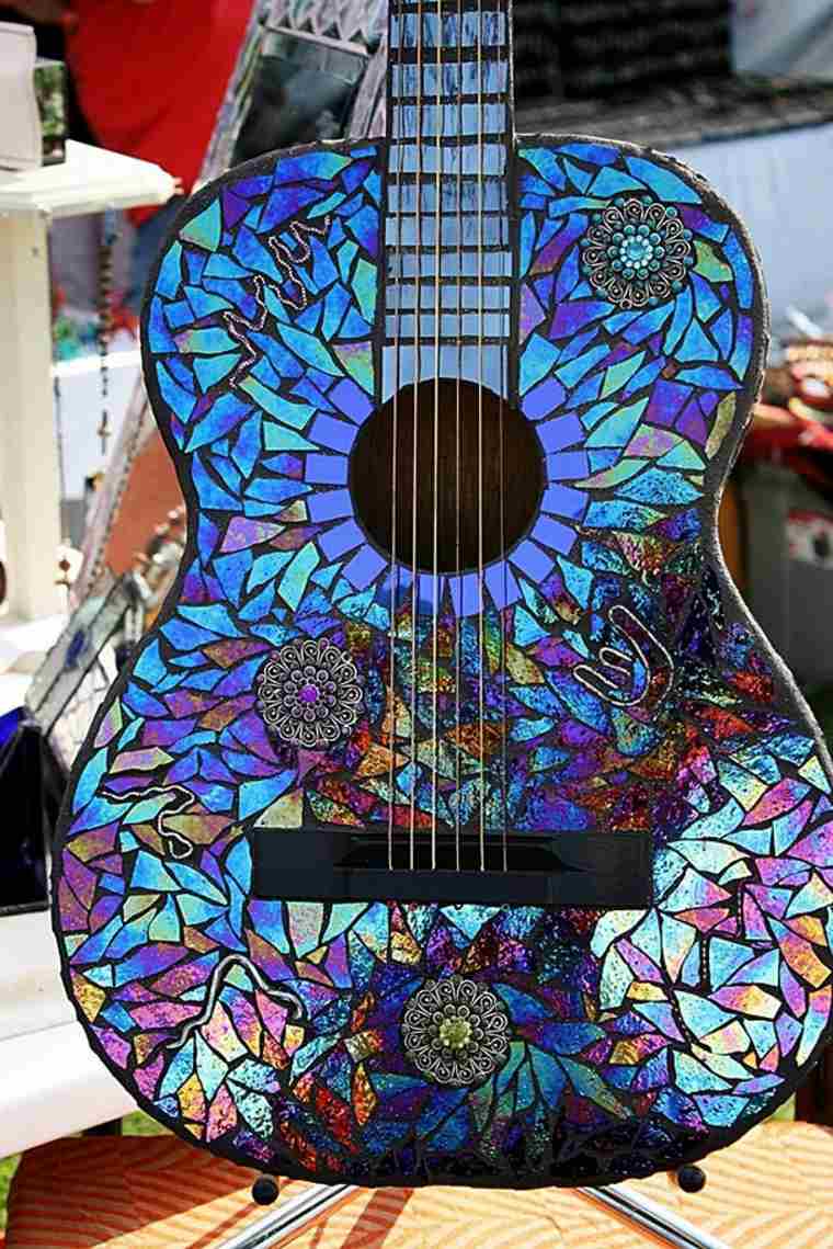 guitar decorated with old cds idea recycling very original