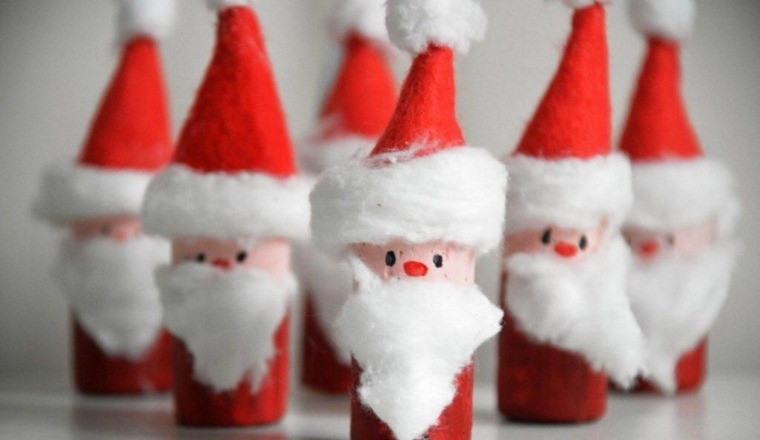 DIY christmas easy figurines deco fir plug wine