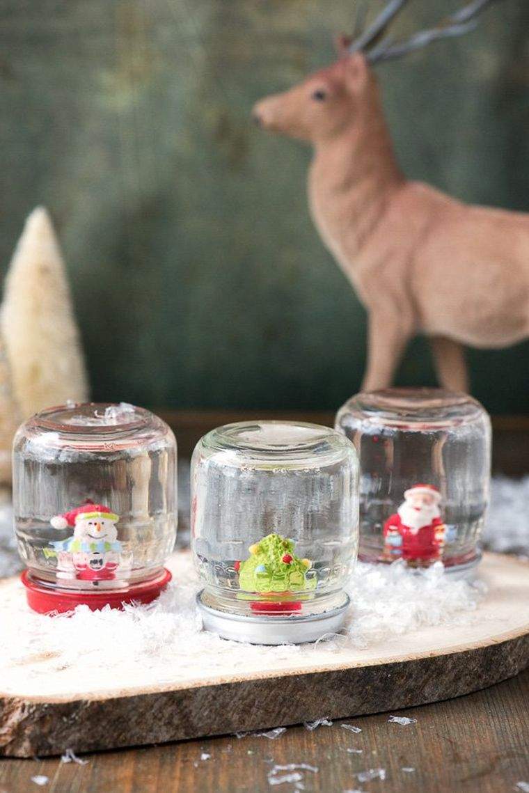 do-it-yourself Christmas glass jar deco self-made table