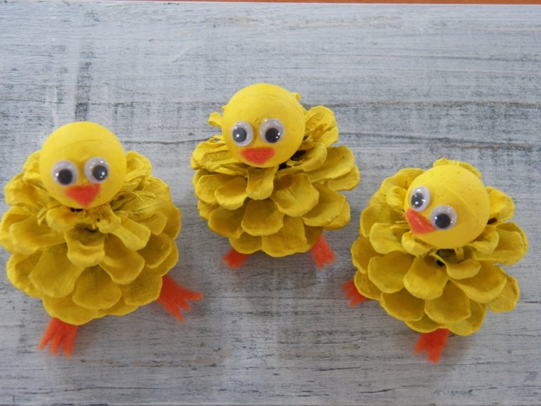 do-it-yourself easter chicks pinecones