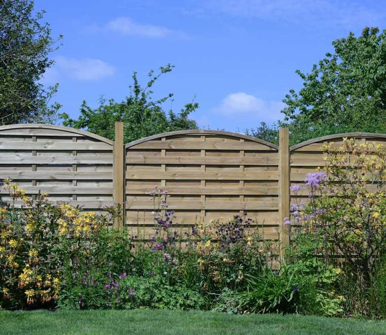 wood fence garden fence idea occultation garden