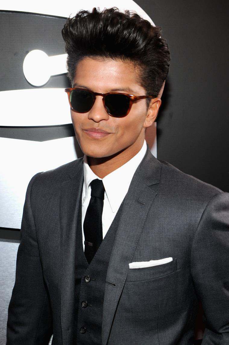 bruno-mars-hair undercut