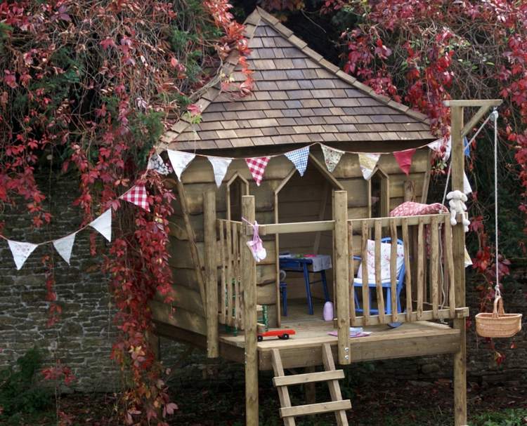 wooden hut child deco outdoor