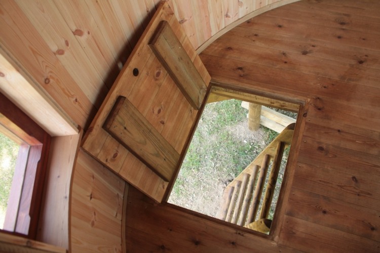 wooden hut for child hatch