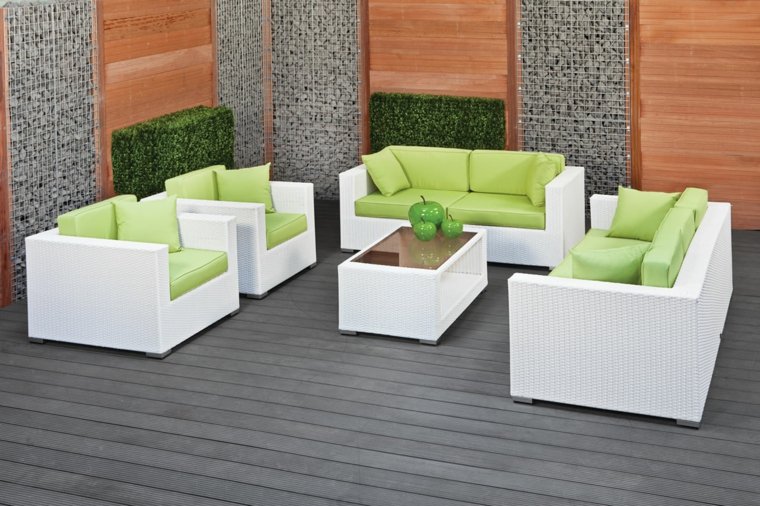 white resin outdoor furniture