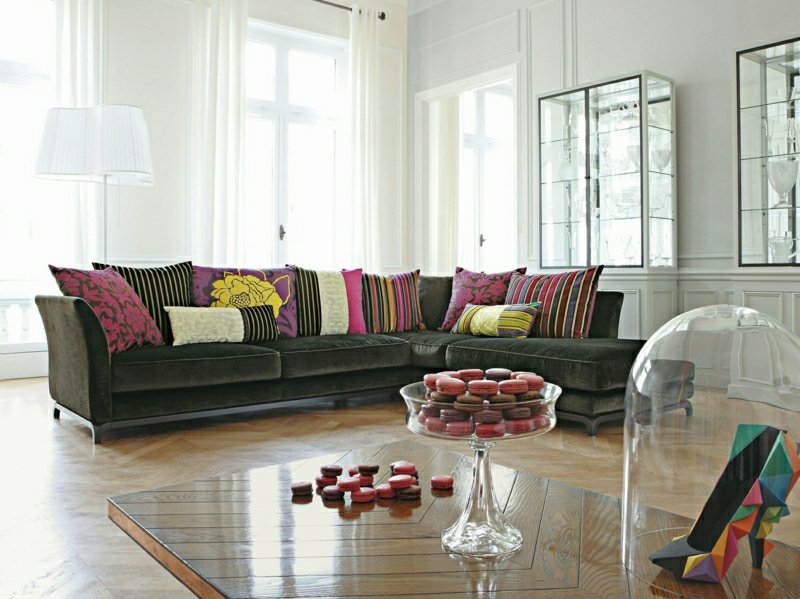 stue møbler design sofa mørkegrå puter pen bobois