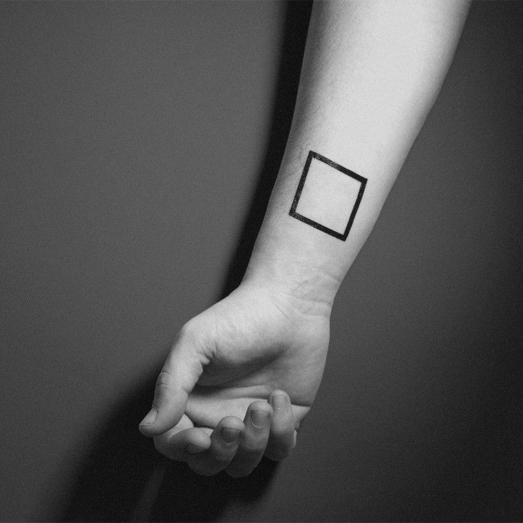 square-tattoo-geometric wrist-tattoo-woman