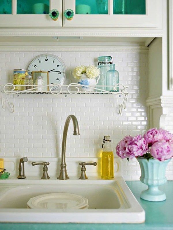 white kitchen deco tile