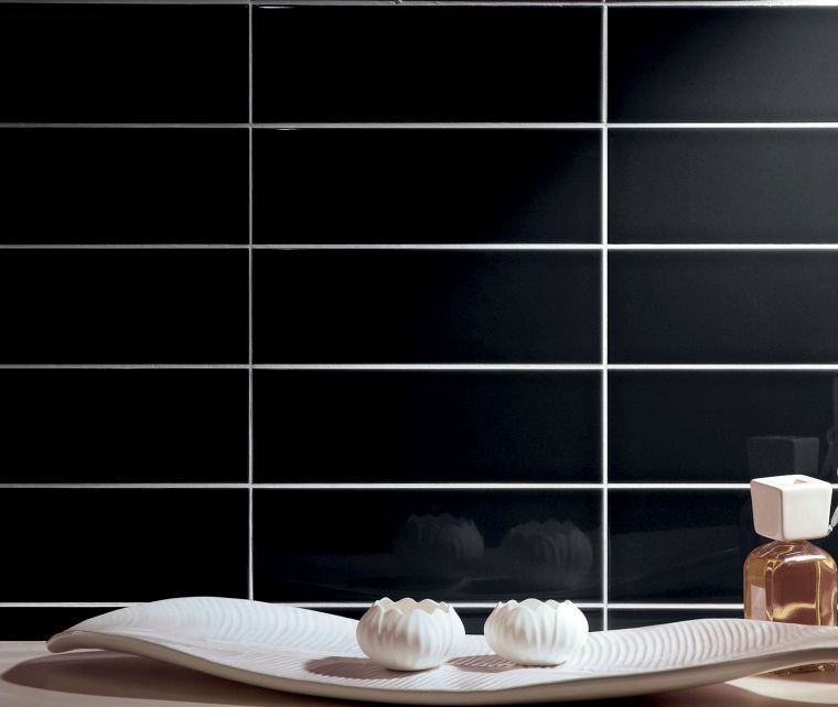 black tiles bathroom modern decoration