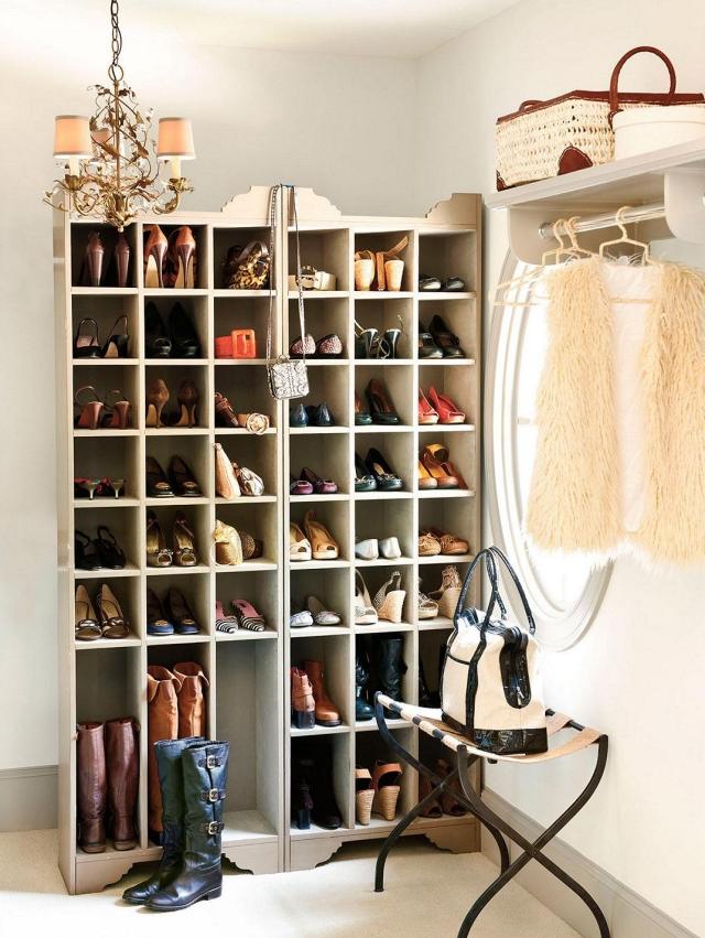 rack-storage-shoe entry-classical