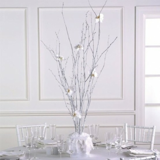 center white deco table