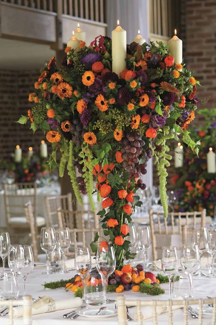 center table maraige flowers fruits