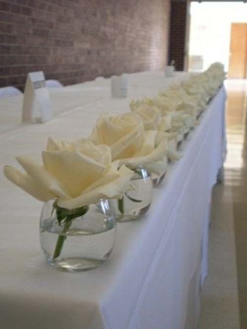 center table white roses