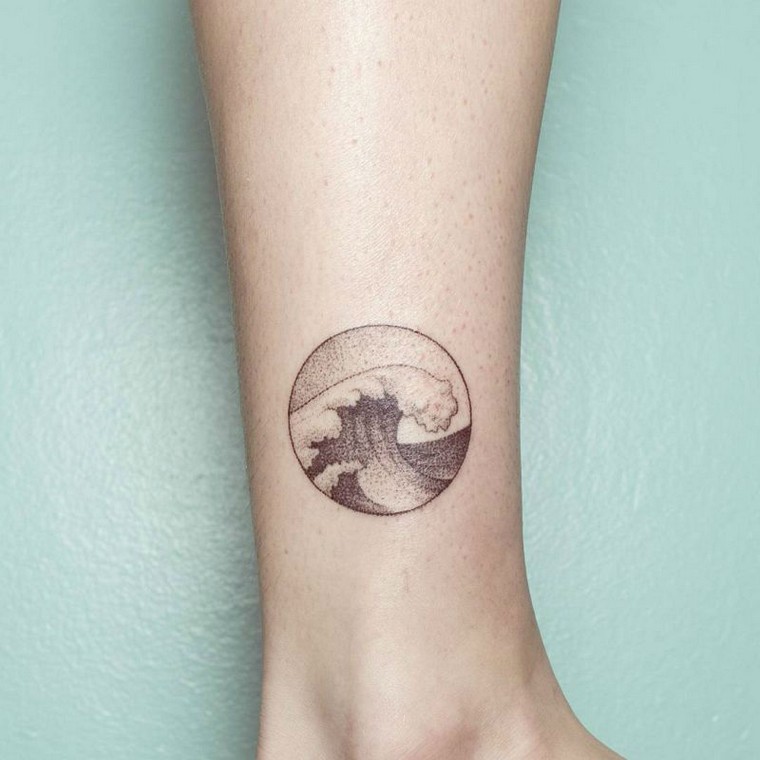 circle-tattoo-wave wrist-idea tattoo-arm