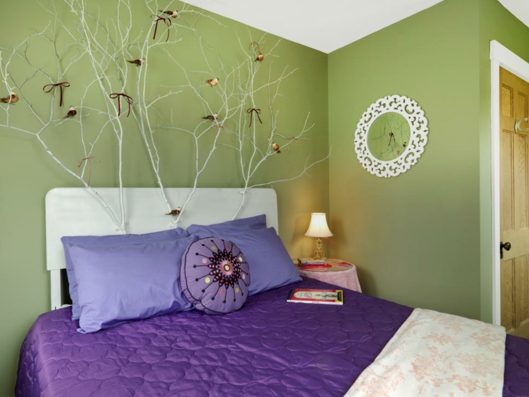 headboard idea deco brico bedroom cushions arrangement green walls