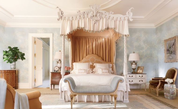 baroque style canopy bed