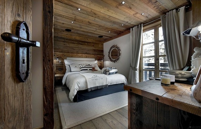 deco wood room