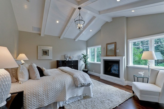 bedroom ceiling wood