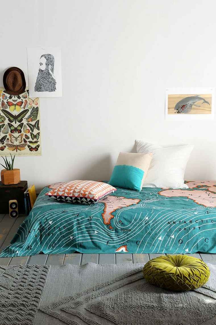 B-deco-Carlsbad bed cushions idea-wall-deco-boho