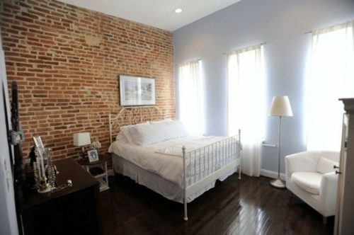 female room wall bricks