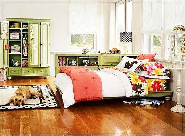 retro deco girl room