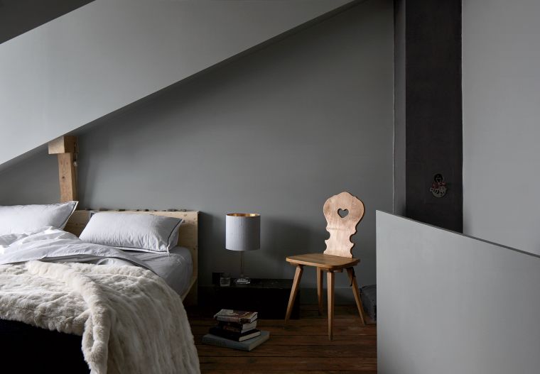 modern bedroom deco-wood-gray-paint