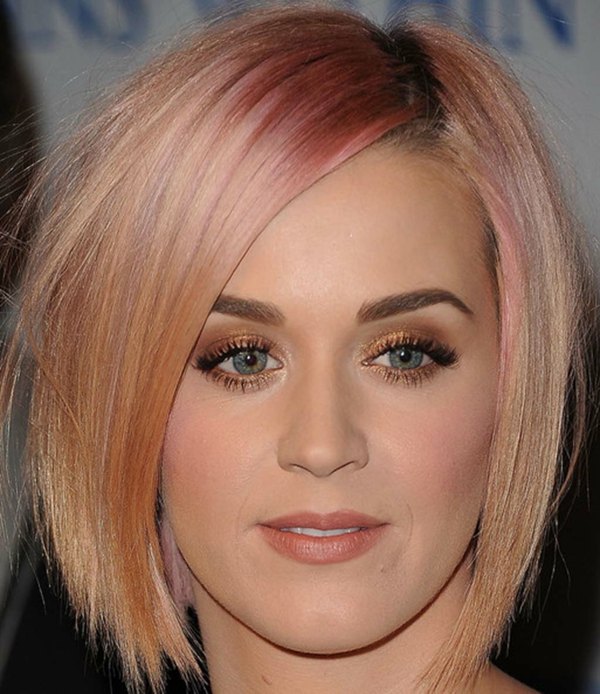 Katty Perry pink hair coloring