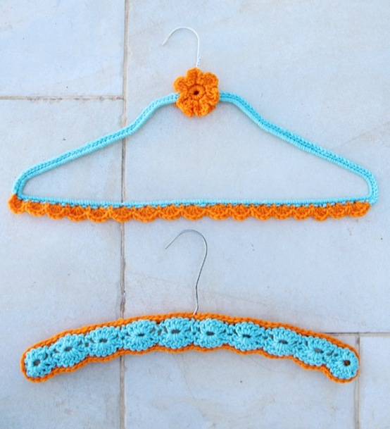 Easy to make - bright orange blue crochet DIY hangers